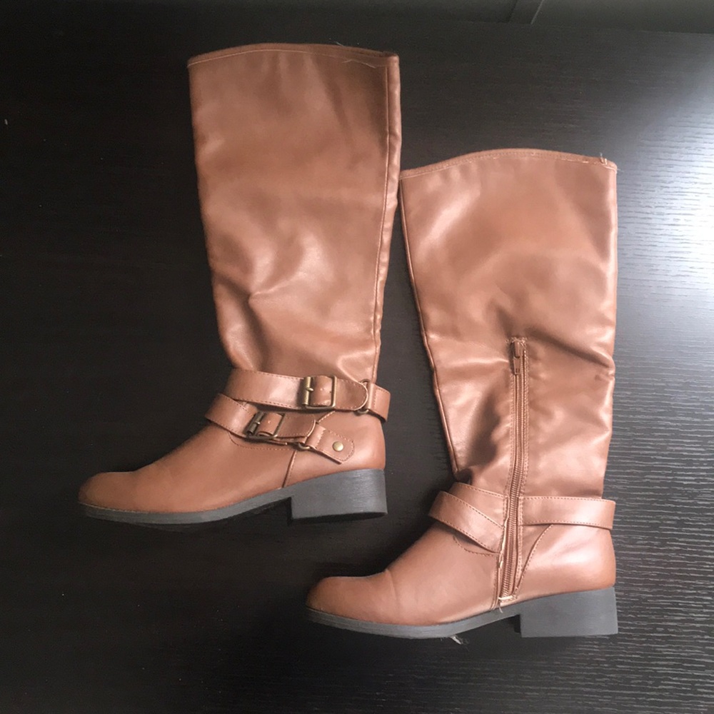 Brand new tall boots with side zip